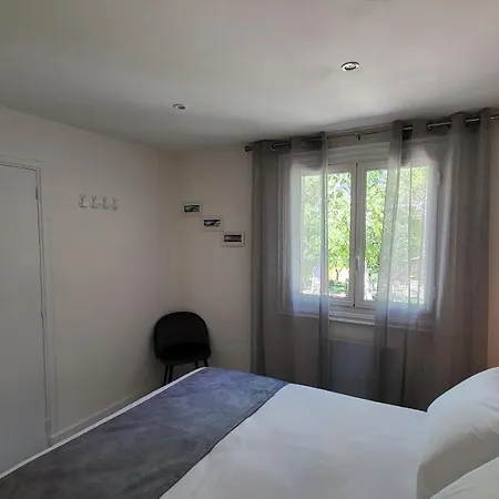Apartment La Tissonniere Oasis D Exception Entre Alpilles Et Luberon Et Piscine A 10 Min D Aix En Provence *