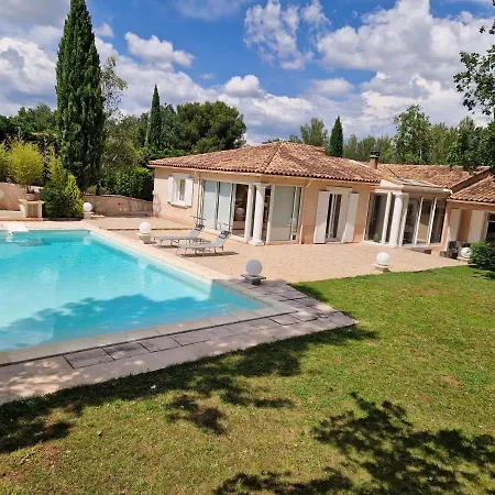 Apartment La Tissonniere Oasis D Exception Entre Alpilles Et Luberon Et Piscine A 10 Min D Aix En Provence *